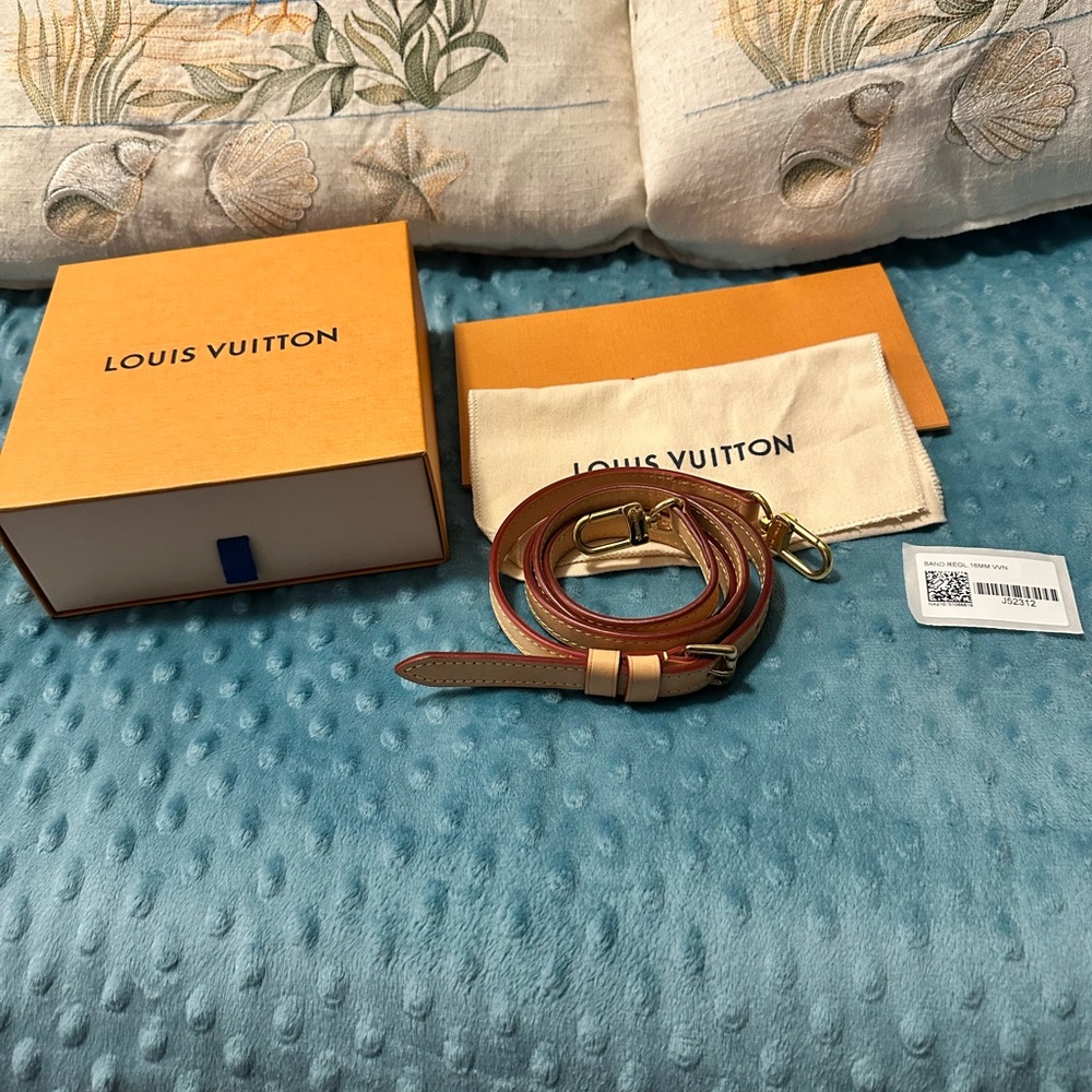 Authentic New Louis Vuitton adjustable shoulder strap 16 MM, VVN Leather